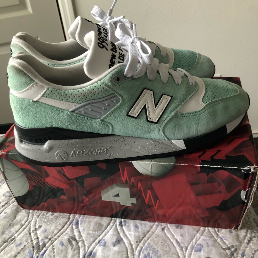 New Balance 998